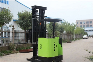 三向電動叉車是窄通道高效作業的福星！