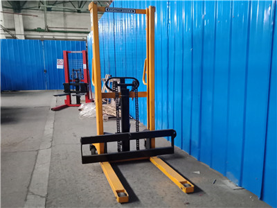 手動(dòng)液壓堆垛車