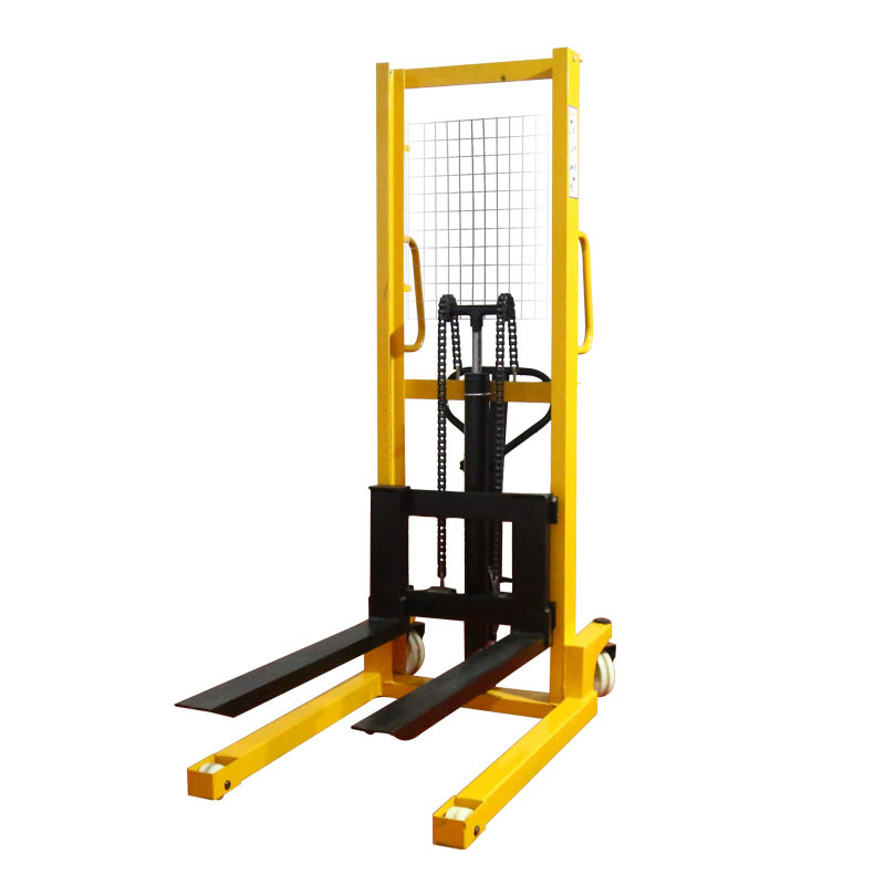 倉儲叉車廠家批發的手動堆高車有什么特點