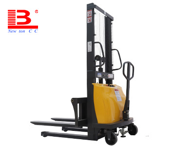 批發電動堆高車