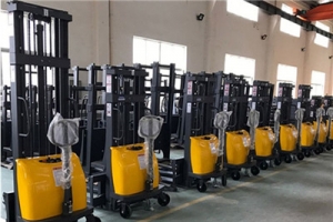 半電動液壓堆高車使用時應注意哪些？