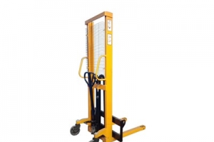 倉儲叉車廠家批發的手動堆高車有什么特點