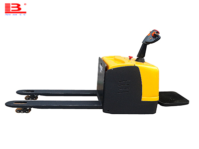 電動托盤搬運(yùn)車