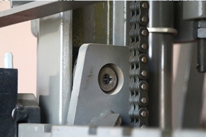 電動叉車1.5噸的電池充電過程注意事項