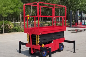 剪叉式高空作業車：提升工地效率和安全性