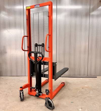 匠心鑄造品質，手動液壓堆高車的硬核實力揭秘