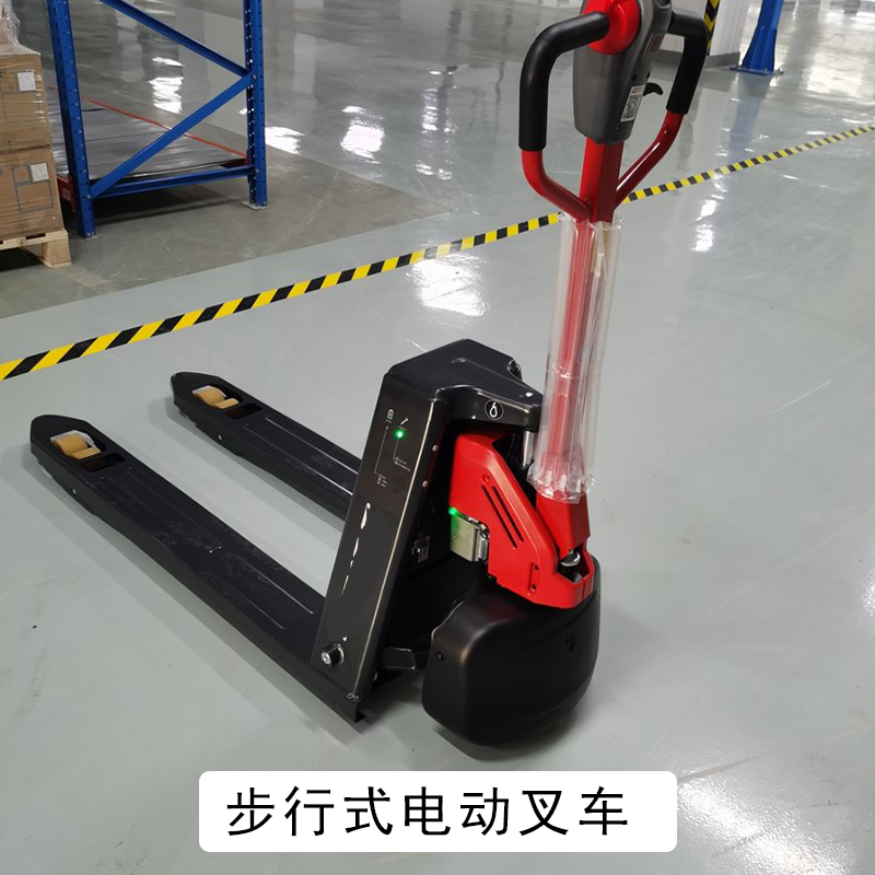 步行式全電動(dòng)搬運(yùn)車 性能強(qiáng)勁眼前一亮