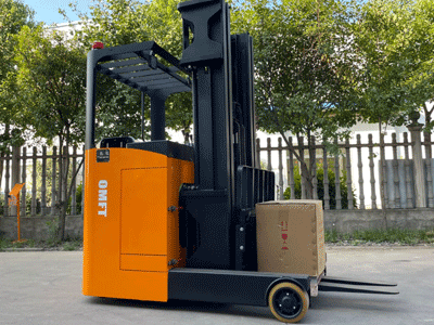 新牛盾前移式電動堆高車 能節(jié)省30%空間