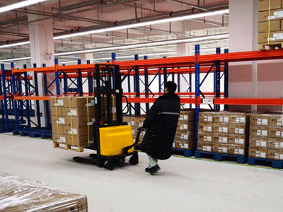 2026年教程系列來咯!半電動堆高車操作步驟一覽