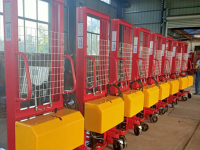 1.5噸半電動堆高車優勢是什么？