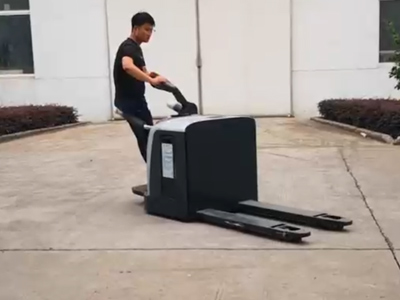 電動搬運車操作