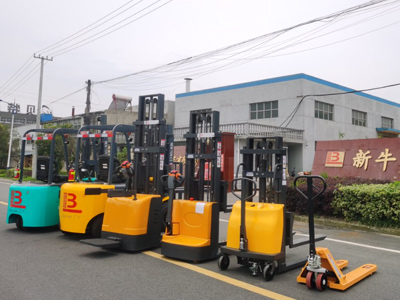 優(yōu)質(zhì)電動堆高車選型指南 前十名名單奉上