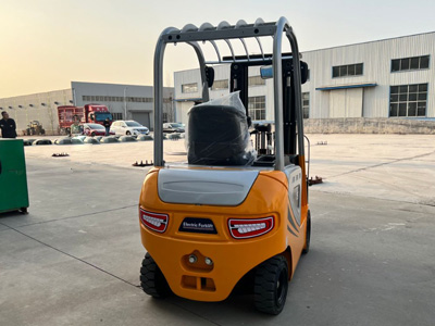 電動叉車與內燃叉車對比下來怎么選?