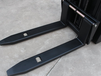 全電動步行式堆高車怎么操作?操作指南來咯