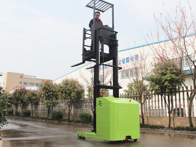 倉庫揀貨效率低？倉儲(chǔ)揀選車怎么選才不踩坑