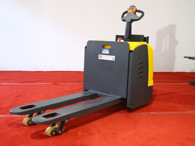 搬運(yùn)車生產(chǎn)廠家