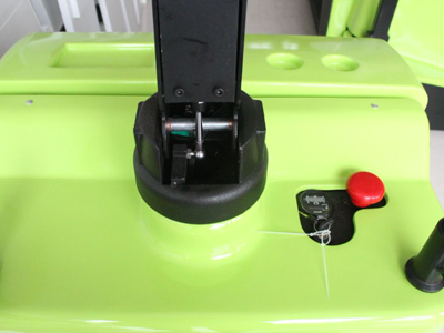 電動搬運車爬坡