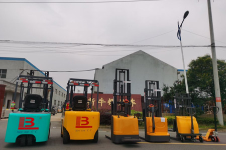 電動(dòng)叉車