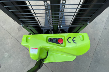 堆高車操作按鈕