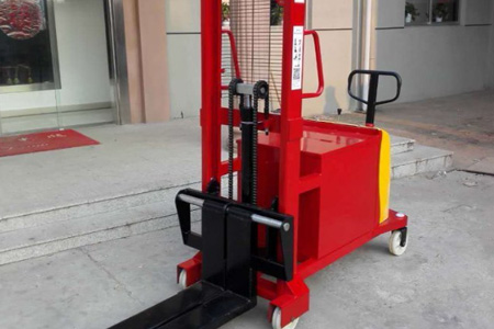 2026年廣交會叉車看點：新牛盾電動堆高車實力亮相