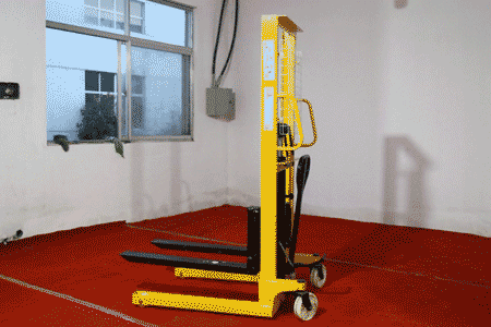 小型手動堆高車