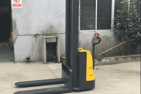 步行式堆高車升降無力怎么回事 一鍵排查